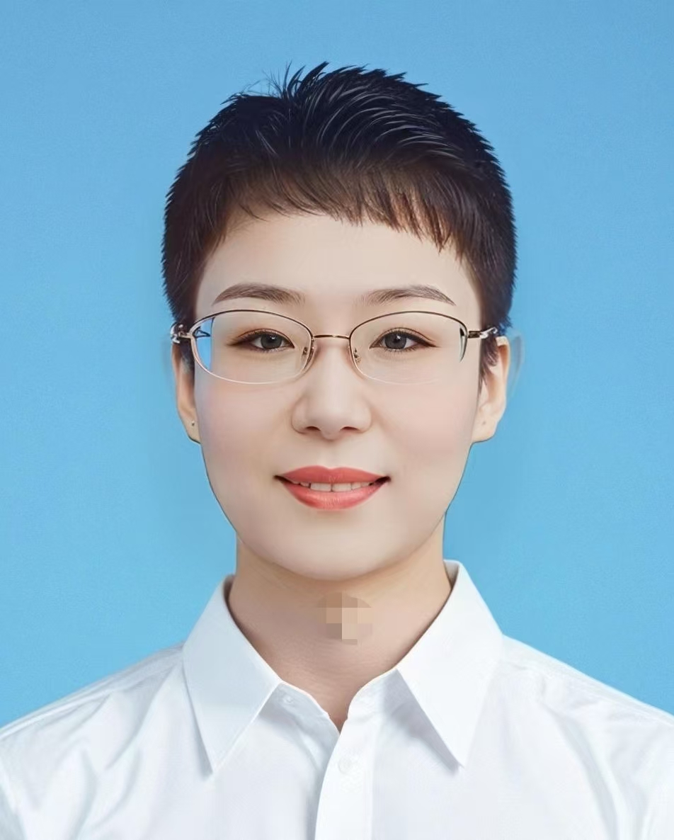 杨佳欣